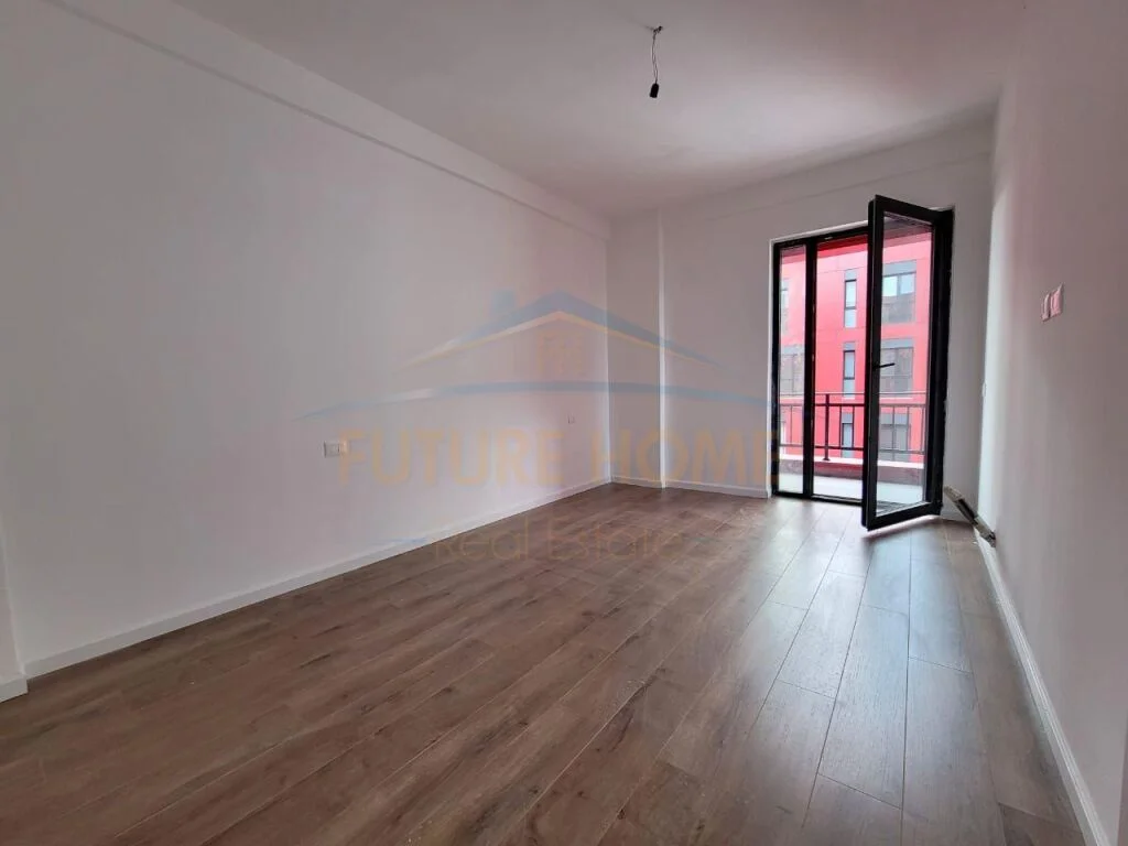 Qera, Apartament 2+1, "Kompleksi Arlis" Rruga e Dibrës