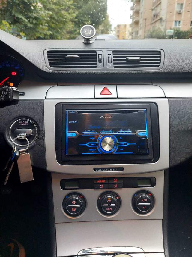 Durres, shitet makine karavan Volkswagen Passat Variant Viti 2008, 4.700 Euro