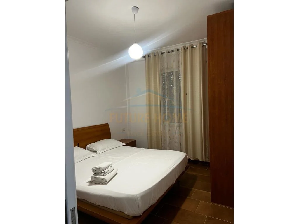 Shitet, Apartament 1+1, Gjiri i Lalzit.