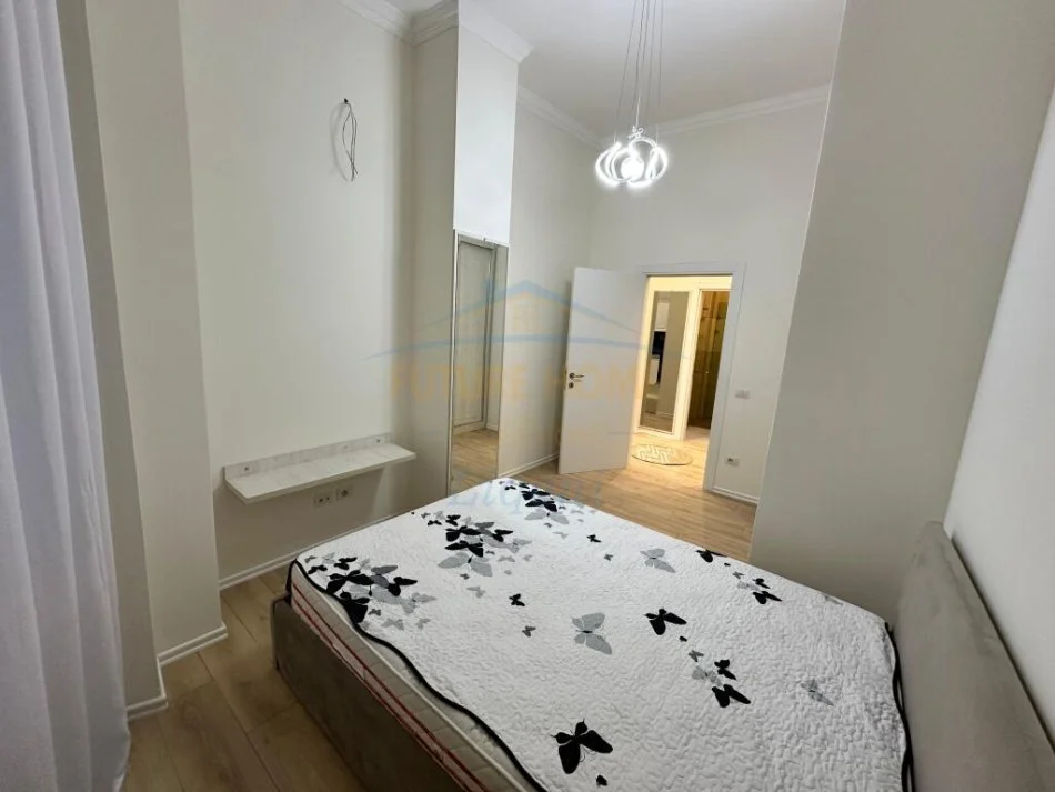 Tirane, jap me qera apartament 2+1 Kati 4, 96 m² 650 € (Rruga Liqeni i thate)