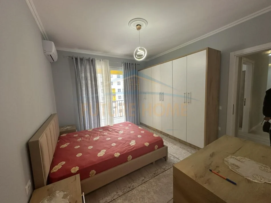Tirane, jepet me qera apartament 2+1+Ballkon Kati 6, 101 m² 650 € (Yzberisht)