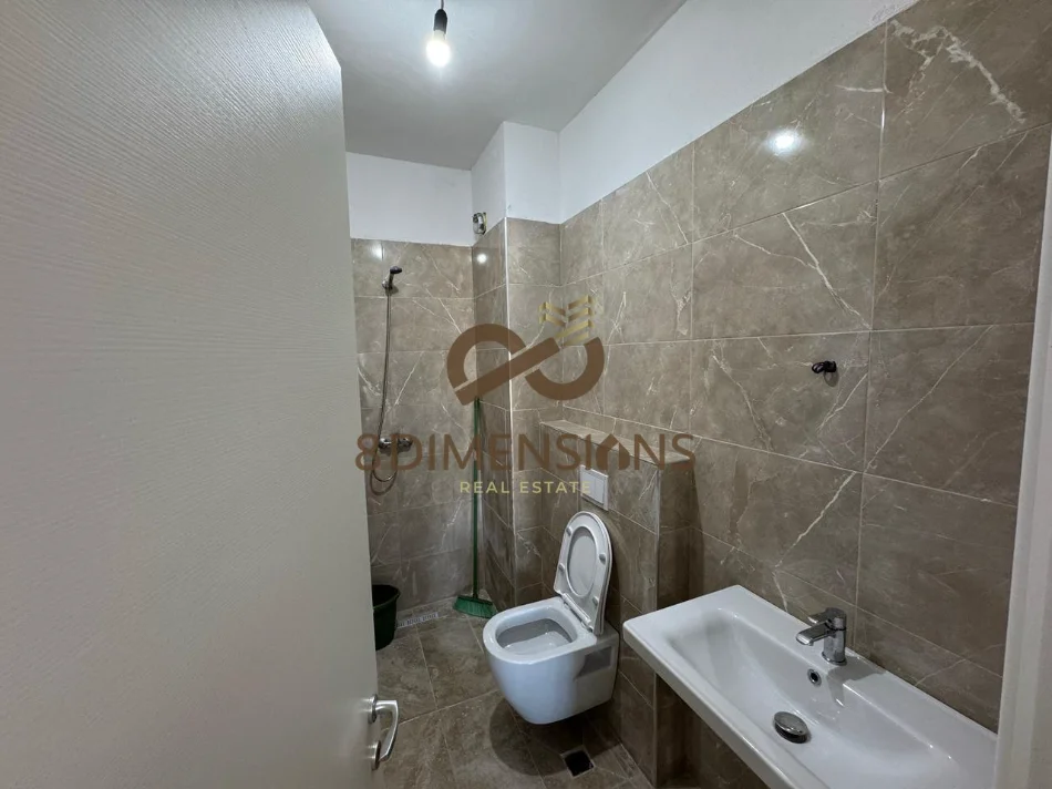 Tirane, jepet me qera apartament 2+1+Ballkon Kati 2, 100 m² 600 € (don bosko)