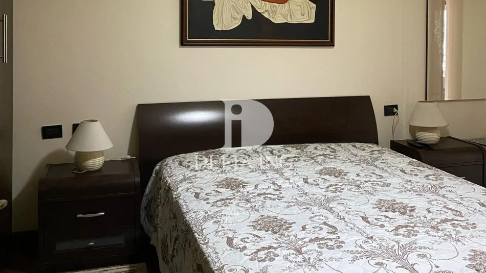 Tirane, jepet me qera 2+1 , 80 m² (Rruga Ibrahim Rrugova 1)