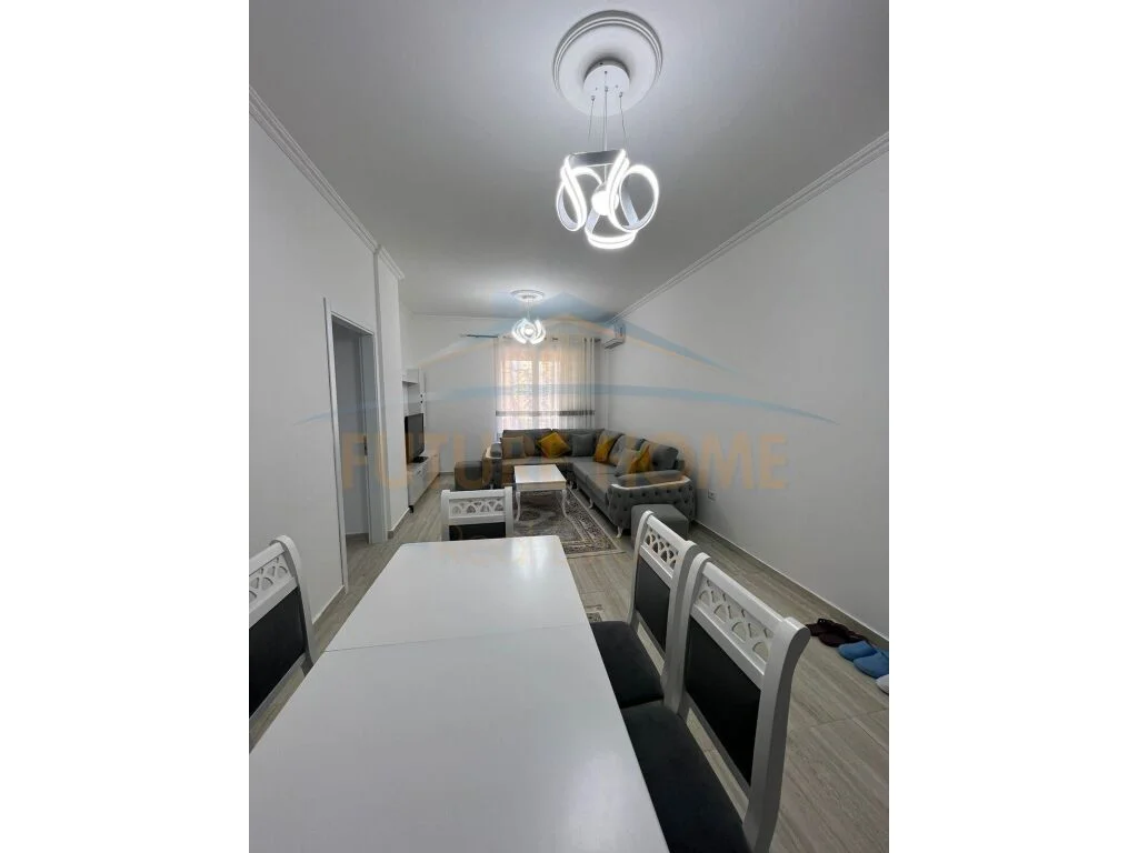 QERA APARTAMENT 2+1+2+POST PARKIMI TE ish Fusha e aviacionit