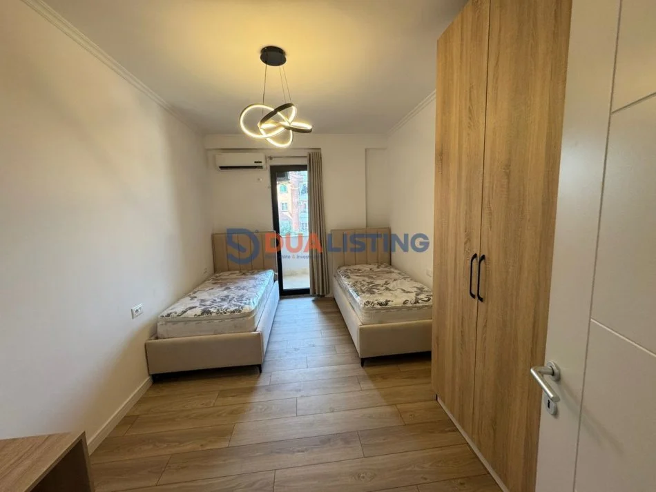 Tirane, jepet me qera apartament 2+1 , 85 m² 900 € (Kodra e Diellit)