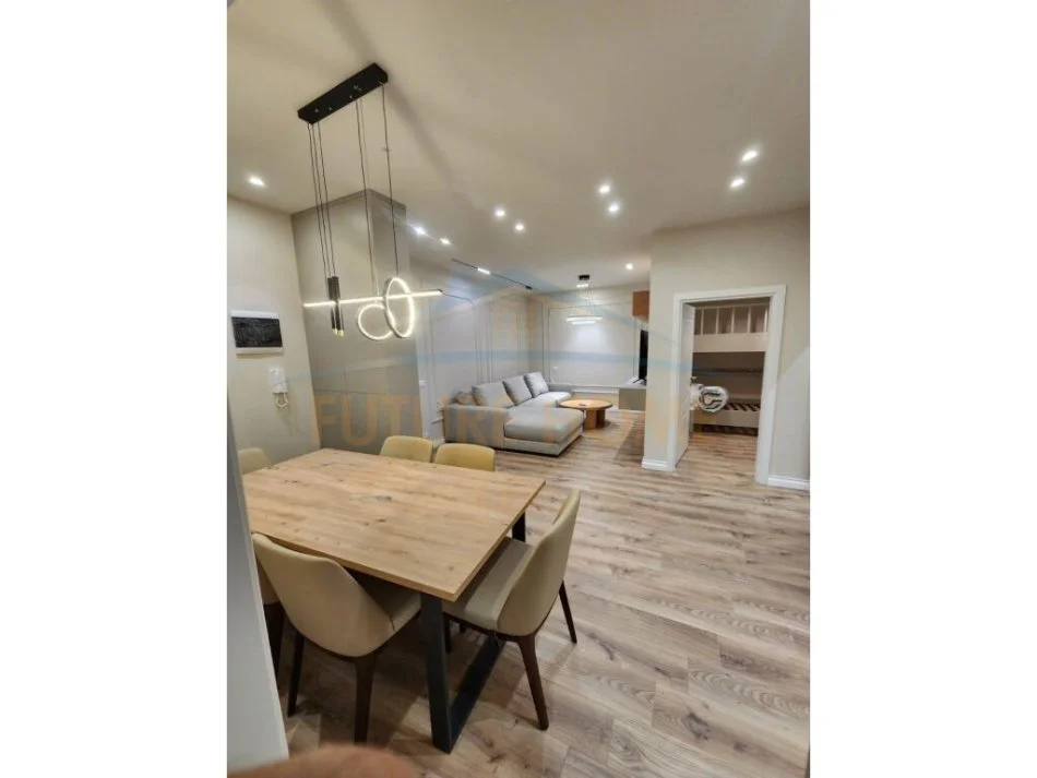 Shitet Apartament 2+1, Plazh Iliria, Durres