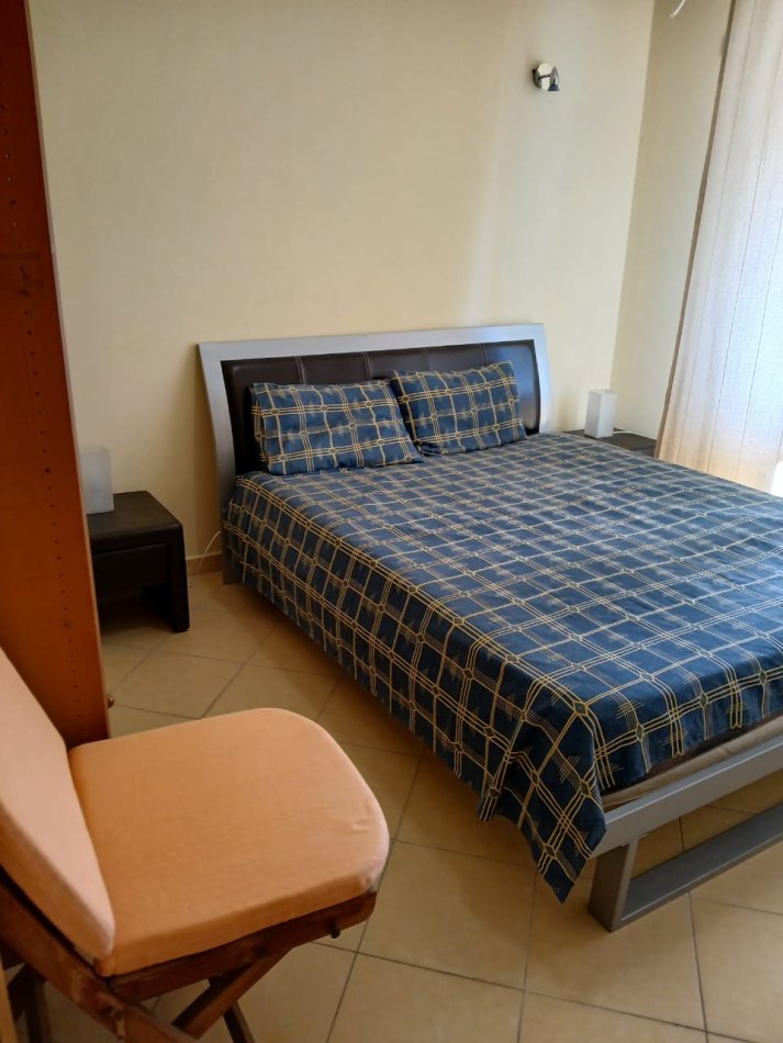 Tirane, jepet me qera apartament 2+1+Ballkon Kati 3, 85 m² 550 € (Kodra e Diellit)