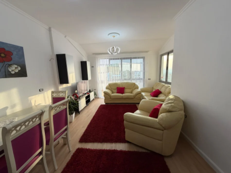 Tirane, shitet 2+1 Kati 7, 90 m² (Rruga e thesarit)