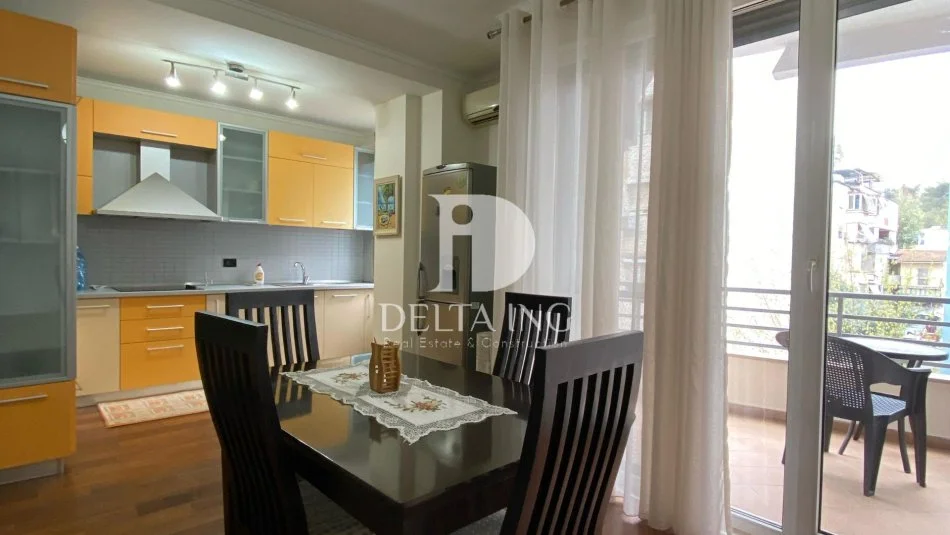 Tirane, jepet me qera 2+1 , 80 m² (Rruga Ibrahim Rrugova 1)