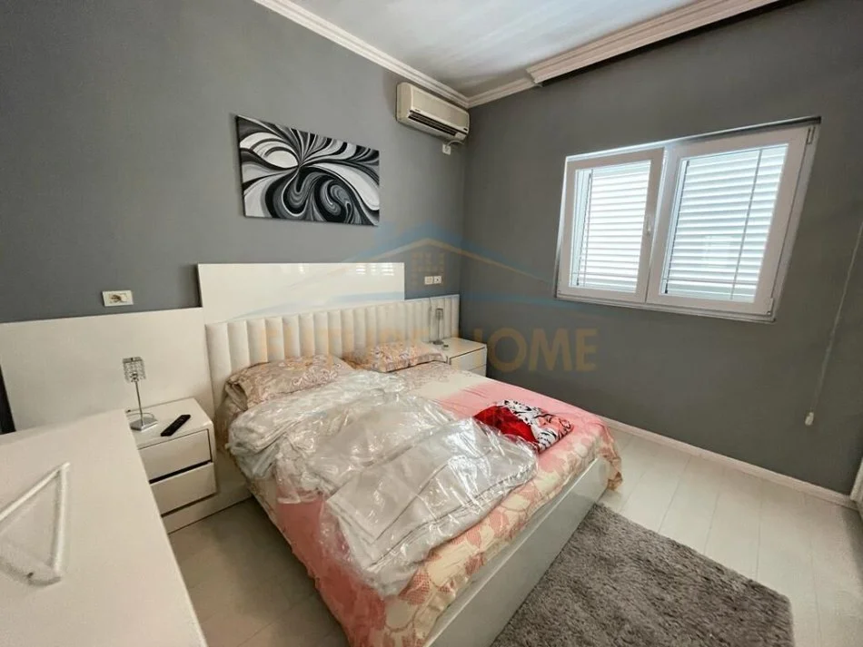 Tirane, jap me qera apartament 2+1 Kati 2, 120 m² 500 € (SELITE)