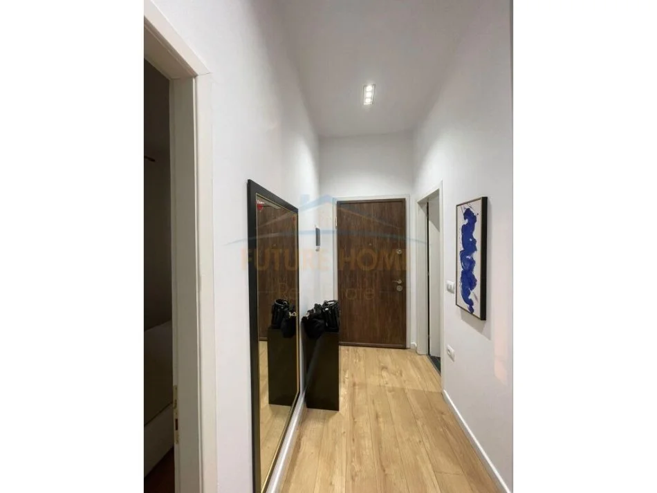 Tirane, jepet me qera apartament 2+1+Ballkon Kati 9, 85 m² 800 € (KOMPLEKSI DELIJORGJI)