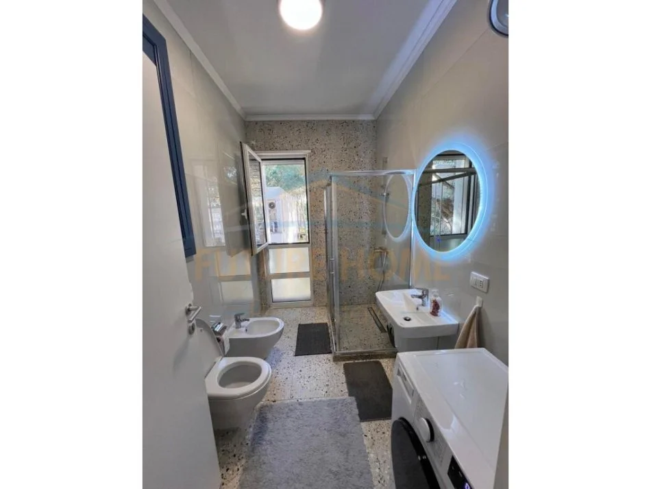 Shitet, Apartament 2+1, Gjiri i Lalezit, Durres