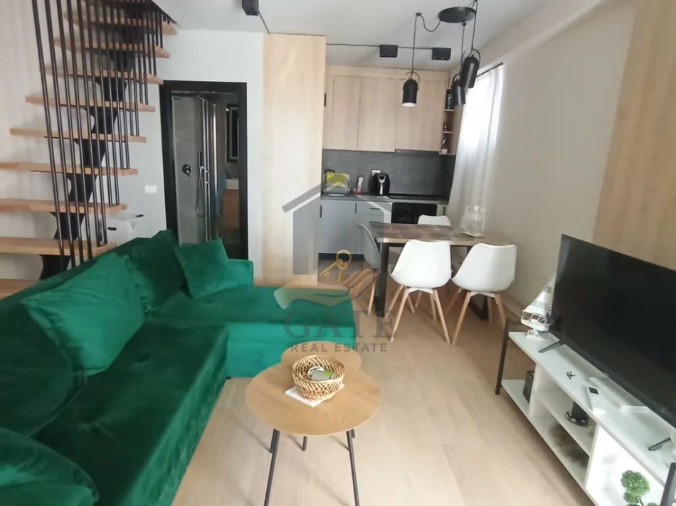 Durres, shitet apartament duplex 2+1 , 68 m² 145.000 € (Shkembi i Kavajes)