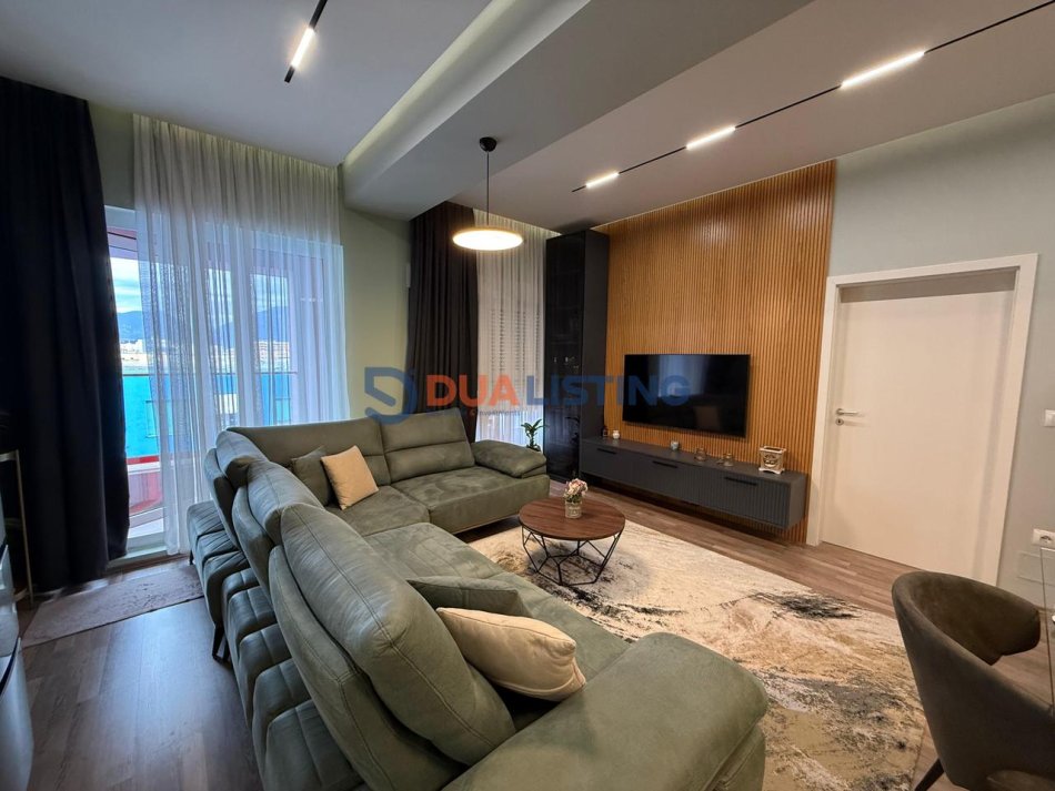 Tirane, shitet apartament 1+1 Kati 6, 78 m² 140.000 € (Ali Demi)