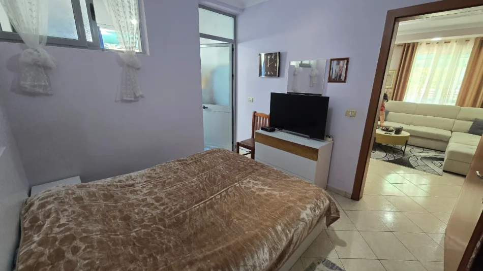 Tirane, shitet apartament Kati 5, 144 m² 167.000 € (Fresku)