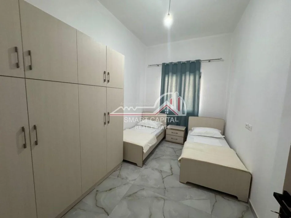 Vlore, jepet me qera apartament 2+1 Kati 2, 80 m² 350 € (Lagjja Pavaresia)