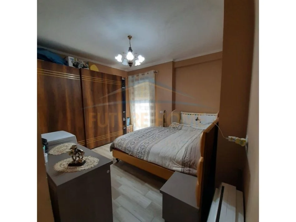Durres, shitet apartament 2+1+Ballkon, Kati 3, 102 m² 210,000 € (QENDER,DURRES)