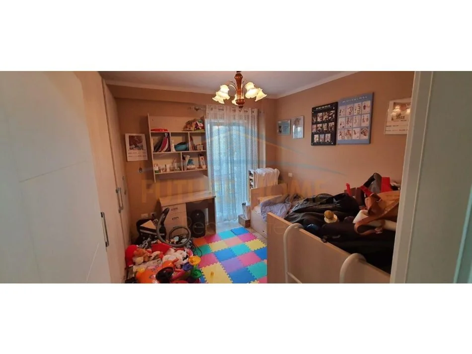 Durres, shitet apartament 2+1+Ballkon, Kati 3, 102 m² 210,000 € (QENDER,DURRES)