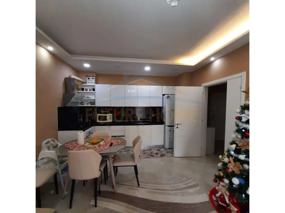 Durres, shitet apartament 2+1+Ballkon, Kati 3, 102 m² 210,000 € (QENDER,DURRES)