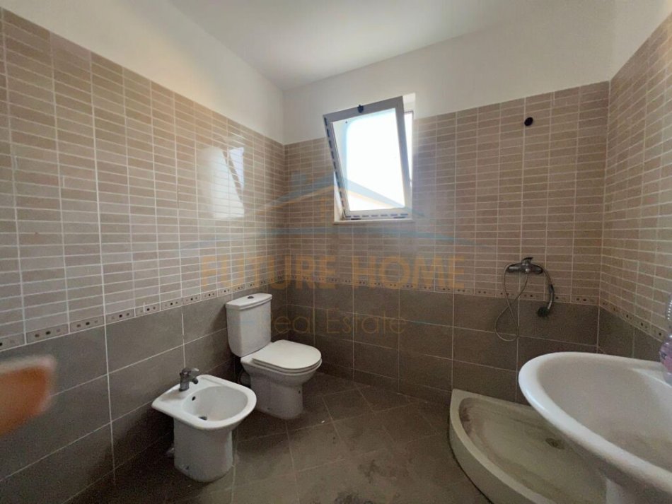 Durres, shitet apartament 2+1 Kati 5, 72 m² 110.000 €
