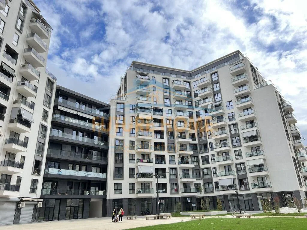 Qera, Ambient Biznesi, Komplesi Turdiu, Fusha E Aviacionit / OPP37744