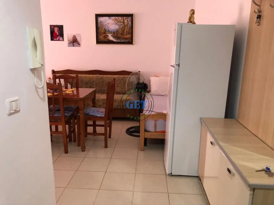 Durres, jepet me qera garsonier 1+1 Kati 5, 45 m² 300 € 