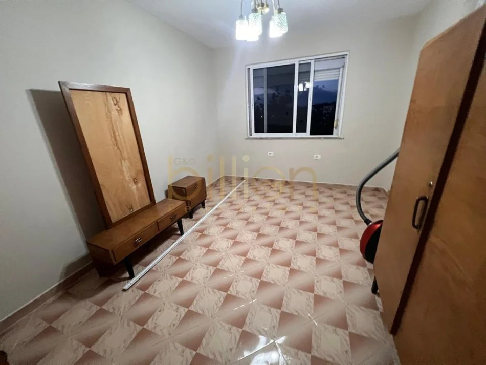 Tirane, jepet me qera apartament 1+1+Aneks+Ballkon , 80 m² 500 € (Brryli)