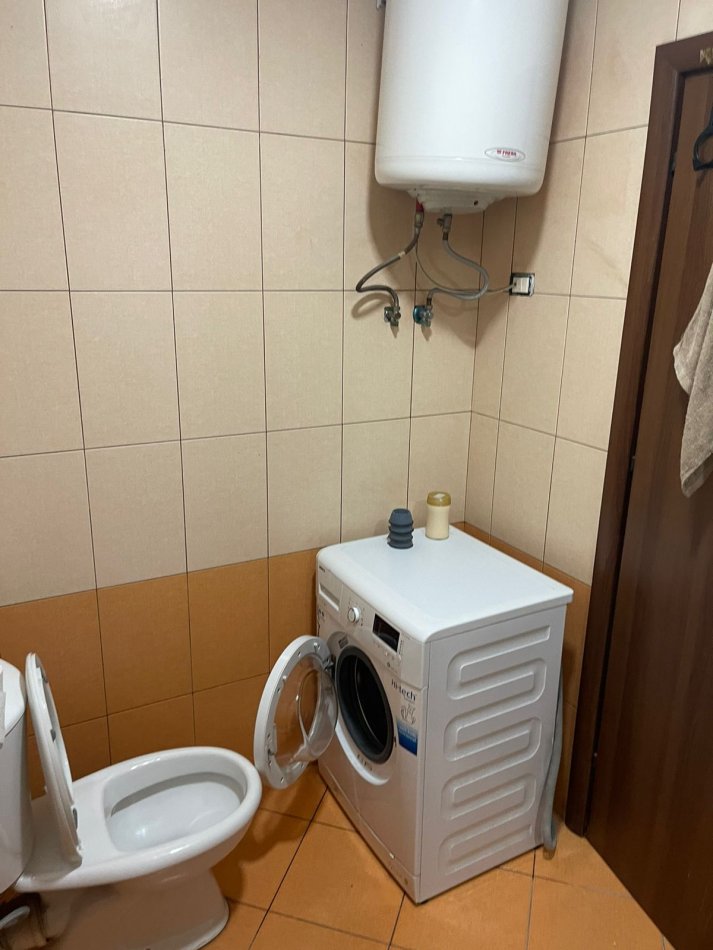 Tirane, jepet me qera apartament 2+1 Kati 7, 100 m² 700 € (Bulevardi i Ri / Rruga Filip Jano)