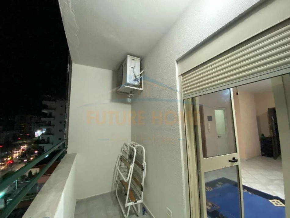 Durres Plazh, jepet me qera apartament 1+1+Ballkon Kati 5, 70 m² 300 € (Pavarsia)