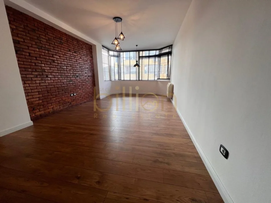 Tirane, jepet me qera , 113 m² 1.000 € (Komuna Parisit)