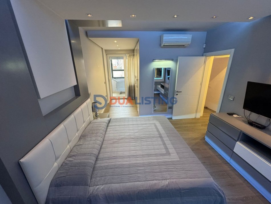 Tirane, shitet apartament 2+1 Kati 5, 127 m² 380.000 € (Blloku)