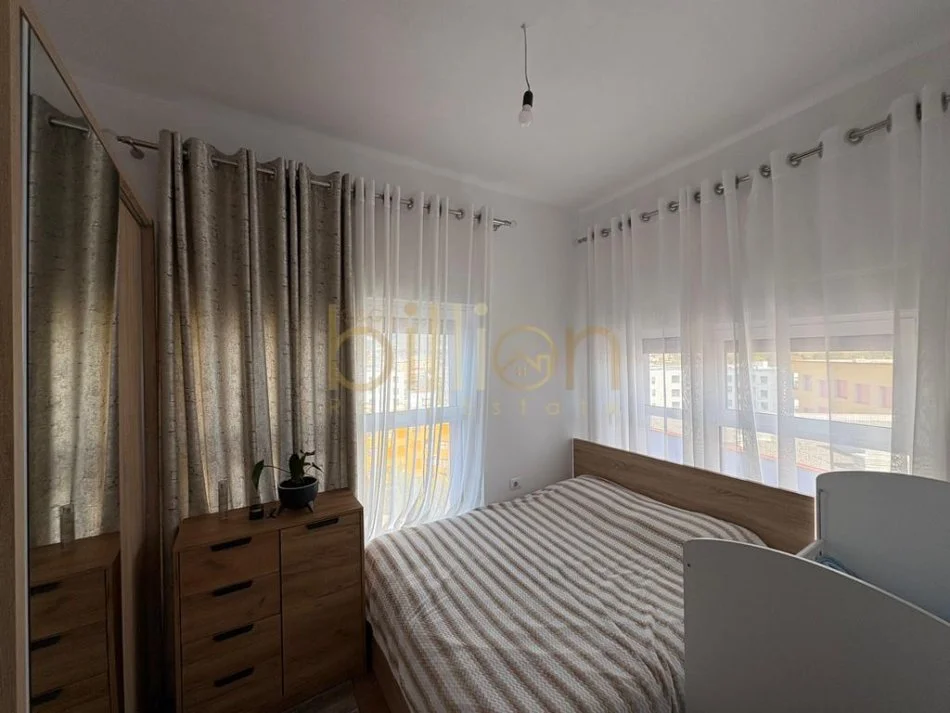 Tirane, shitet apartament 1+1+Ballkon , 66 m² 99.000 € 
