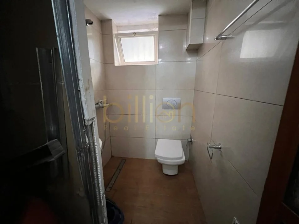 Tirane, shitet vetem 1 dhome 1+1 Kati 1, 20 m² 55.000 € (ish restorat durresi)