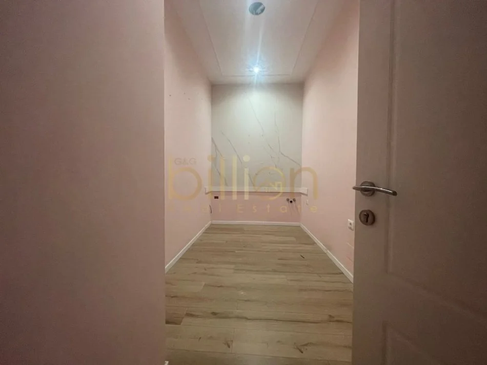 Ambjent biznesi per Qira tek Sheshi Willson