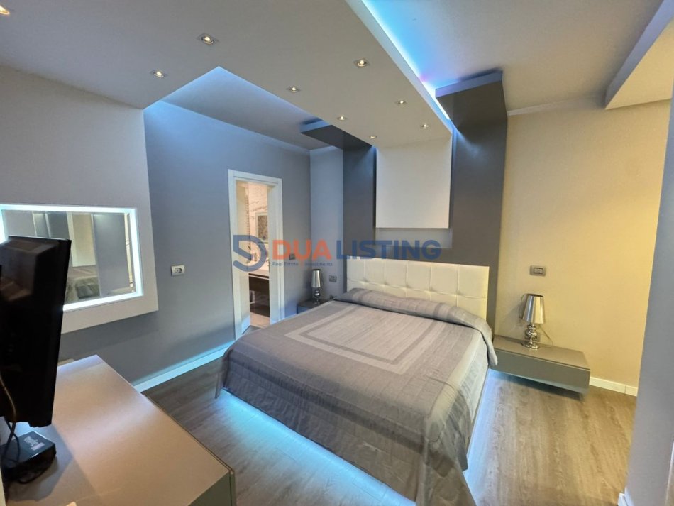 Tirane, shitet apartament 2+1 Kati 5, 127 m² 380.000 € (Blloku)