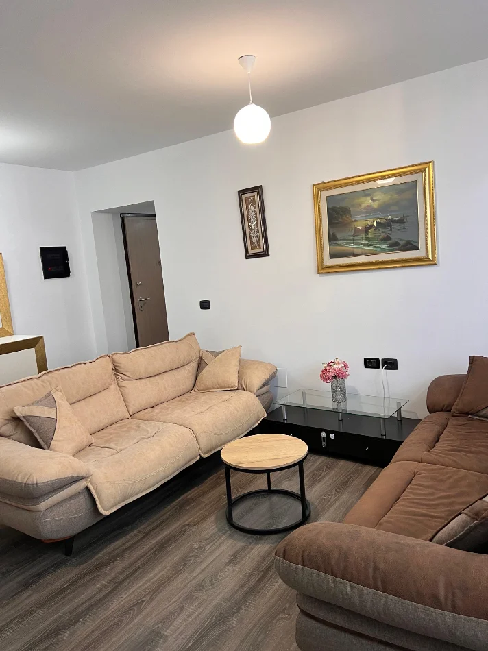 Tirane, shitet apartament 2+1 Kati 6, 90 m² 195.000 € 