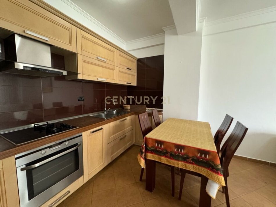 Tirane, jepet me qera apartament 2+1 Kati 4, 74 m² 550 € (Kompleksit Magnet)