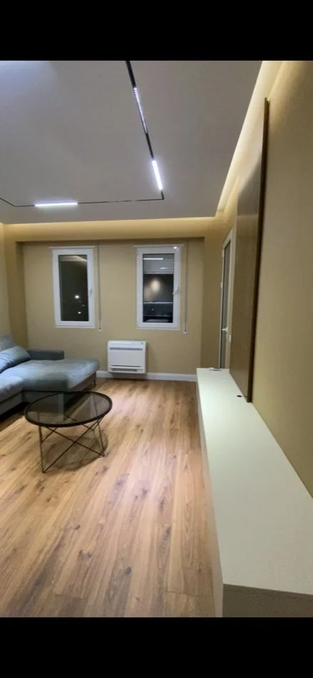 Tirane, jepet me qera apartament 2+1+Ballkon Kati 3, 100 m² 500 € (Unaza e Re, Paskuqan)