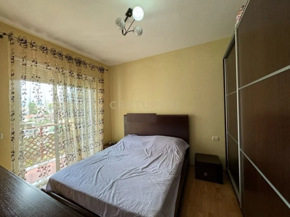 Tirane, jepet me qera apartament 2+1 Kati 4, 74 m² 550 € (Kompleksit Magnet)