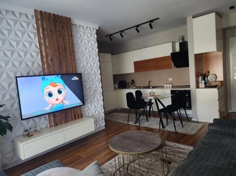 Tirane, jepet me qera apartament 2+1+Aneks+Ballkon Kati 2, 120 m² 800 € (Don Bosko)