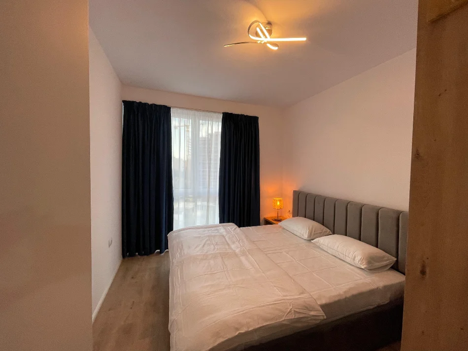 Tirane, jepet me qera apartament 1+1+Ballkon Kati 5, 63 m² 600 € (Turdiu Residence)