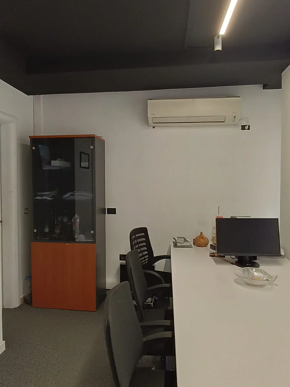 JEPET ME QERA ZYRE 1100 EURO PAZARI I RI