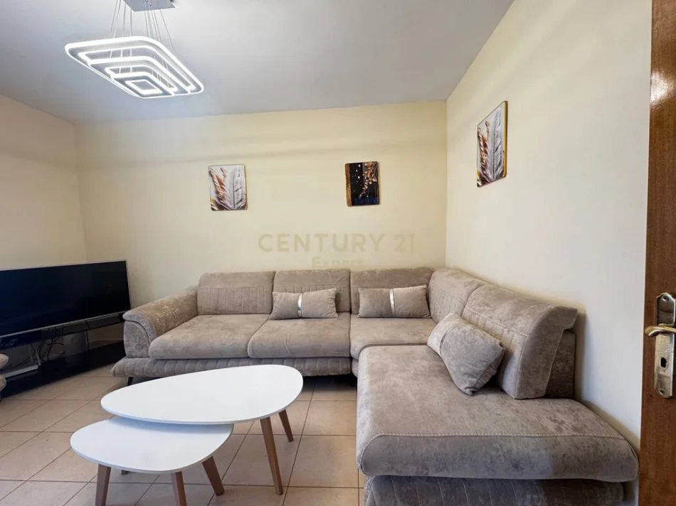 Tirane, shes apartament 2+1 Kati 1, 78 m² (Mine Peza)