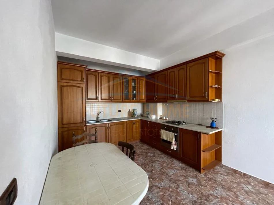 Durres, shitet apartament 3+1+Ballkon Kati 5, 124 m² 120.000 € 