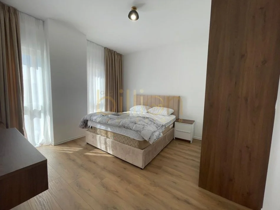 Tirane, jepet me qera apartament 1+1+Ballkon , 84 m² 1.000 € 