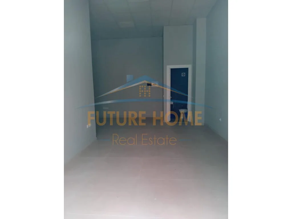 Qera, Ambient, Yzberisht, Tiranë