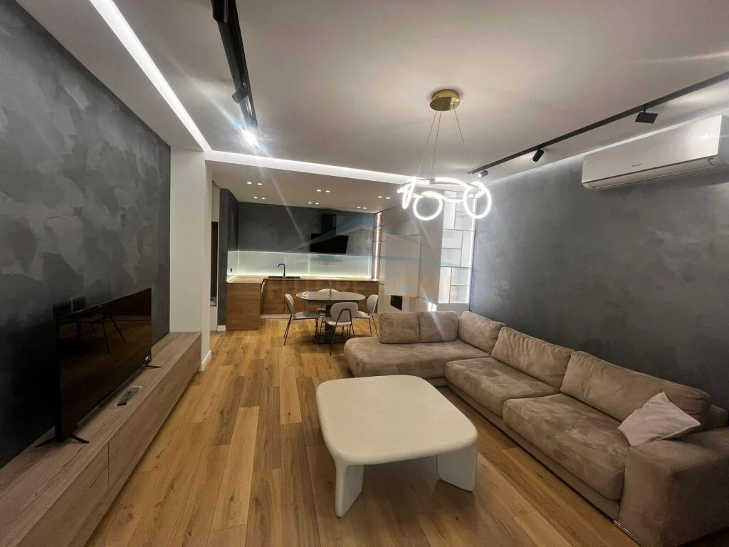 Qira, Apartament 1+1+Post Parkimi, Foleja e Gjelbër.