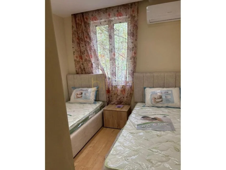 jepet me qera 2+1 , 80 m² 550 € (Bulevardi Bajram Curri)