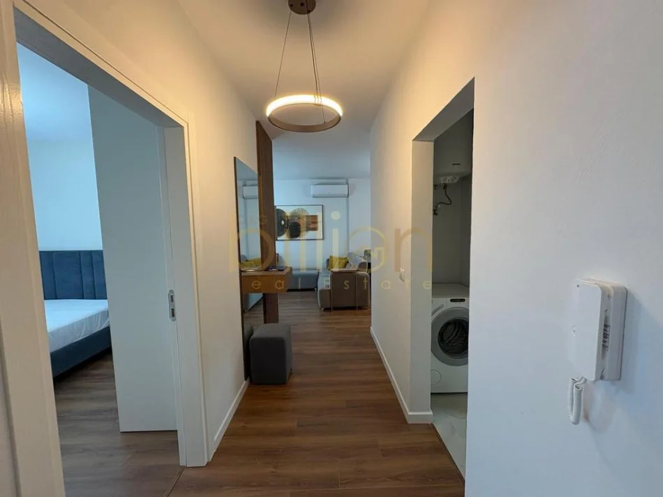 Tirane, qira 2+1+Ballkon , 93 m² (Shkolla Kuqe)