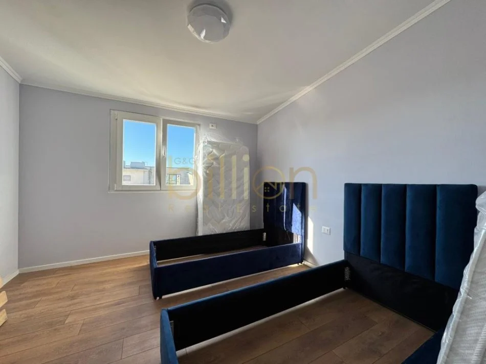 Tirane, shitet 2+1+Ballkon , 85 m² 128.000 € (Durres)